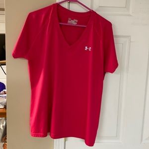 Pink Under Armour Top size XL